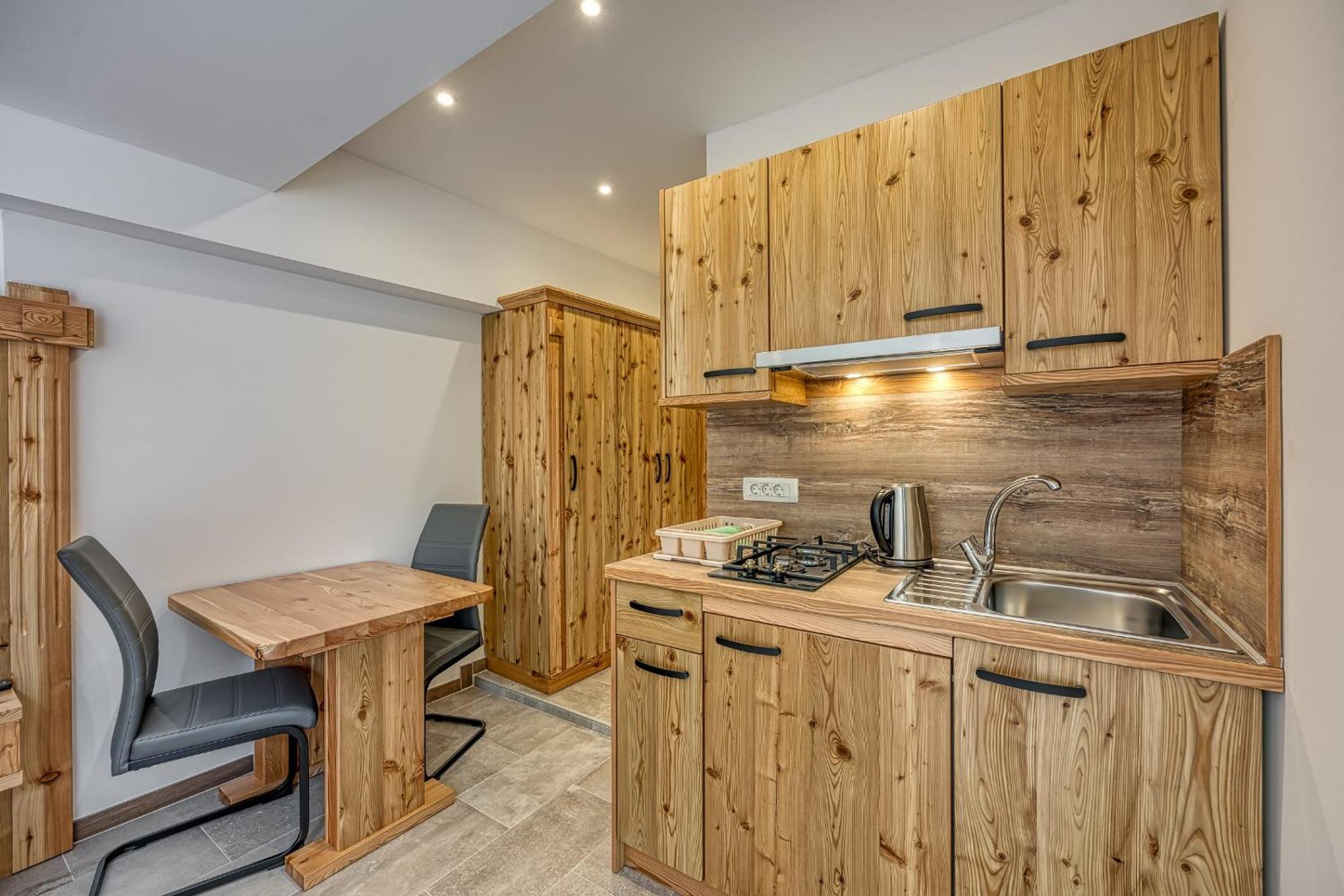 Apartments Viktor Rateče Rom bilde